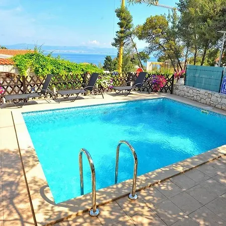 Apartment 16097b Sutivan